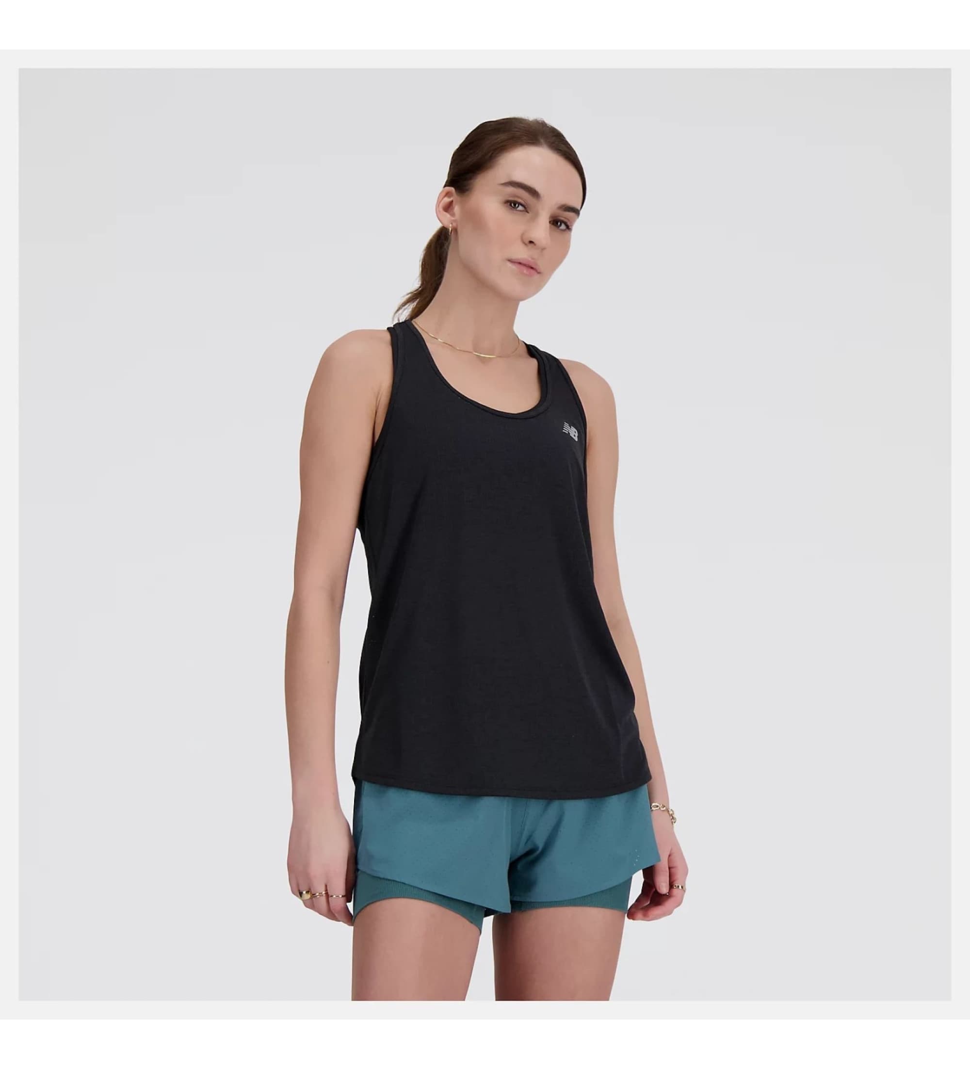 New Balance dla kobiet. WT41250 Koszulka bez rękawów czarna (M), Czarny, Zwykły, Deportivo, Multisport, Poliester, Bez rę